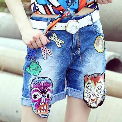 Distressed Loose Denim Short Pants Featuring Patch..